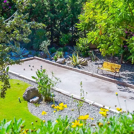 Hotel 4reasons + Bistro | 12+ 4*