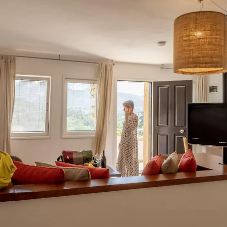 4reasons + Bistro | 12+ Hotel