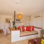 فندق 4reasons + Bistro | 12+ يالِكافاك