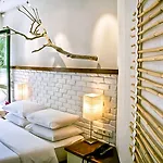 4reasons + Bistro | 12+ فندق 4*
