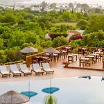فندق 4reasons + Bistro | 12+