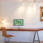 فندق 4reasons + Bistro | 12+ 4*