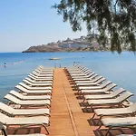 فندق 4reasons + Bistro | 12+