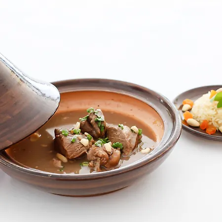Hotel 4reasons + Bistro | 12+