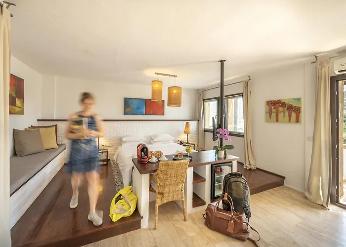 4reasons + Bistro | 12+ Отель