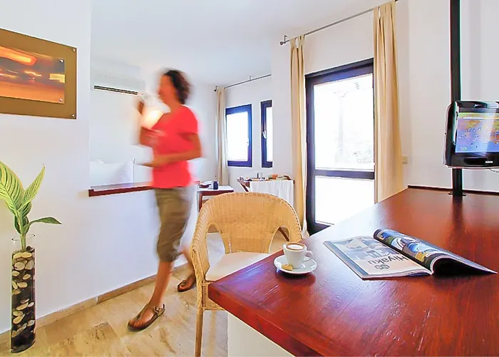 Hotell 4reasons + Bistro | 12+