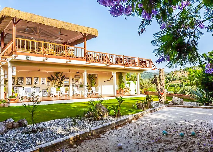 4reasons + Bistro | 12+ Hotell Yalıkavak