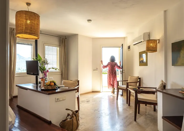 Hotell 4reasons + Bistro | 12+